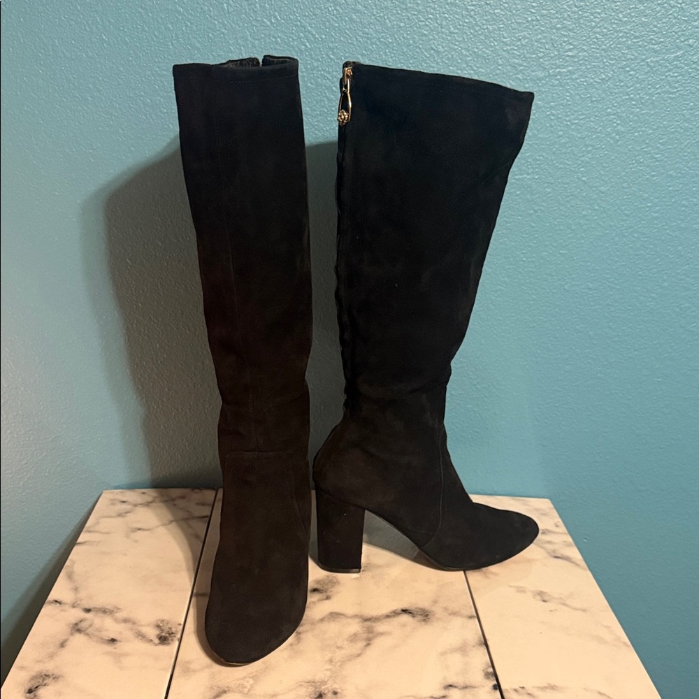 Anne Klein Black Heeled Boots